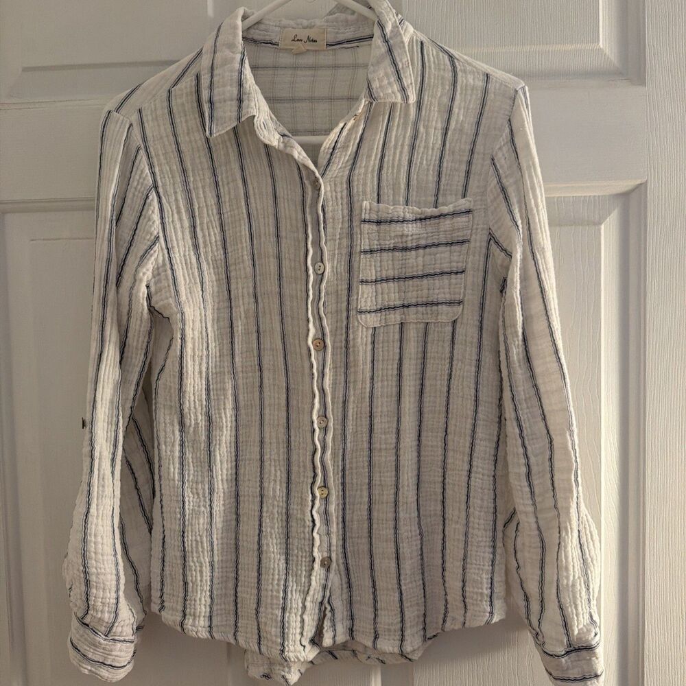 Love Notes White Blue Striped Button-Up Collared Long Sleeve Pockets Cotton M